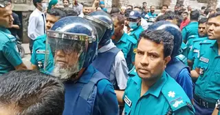 ‘হেলিকপ্টার থেকে গুলি করিনি’—আদালতে দাবি জাহাঙ্গীর আলমের, রিমান্ড মঞ্জুর